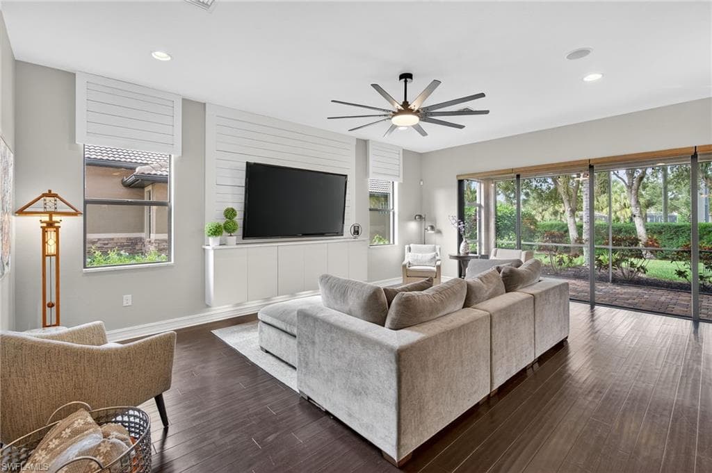 7235 Acorn Way, Naples, FL 34119-13