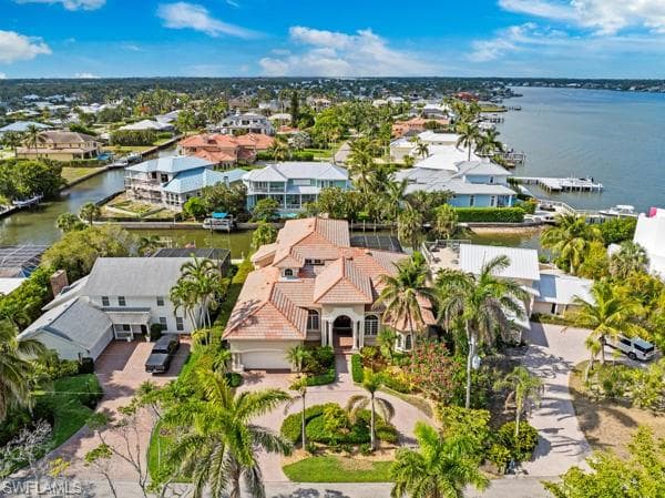 1400 Jewel Box Ave, Naples, FL 34102-22