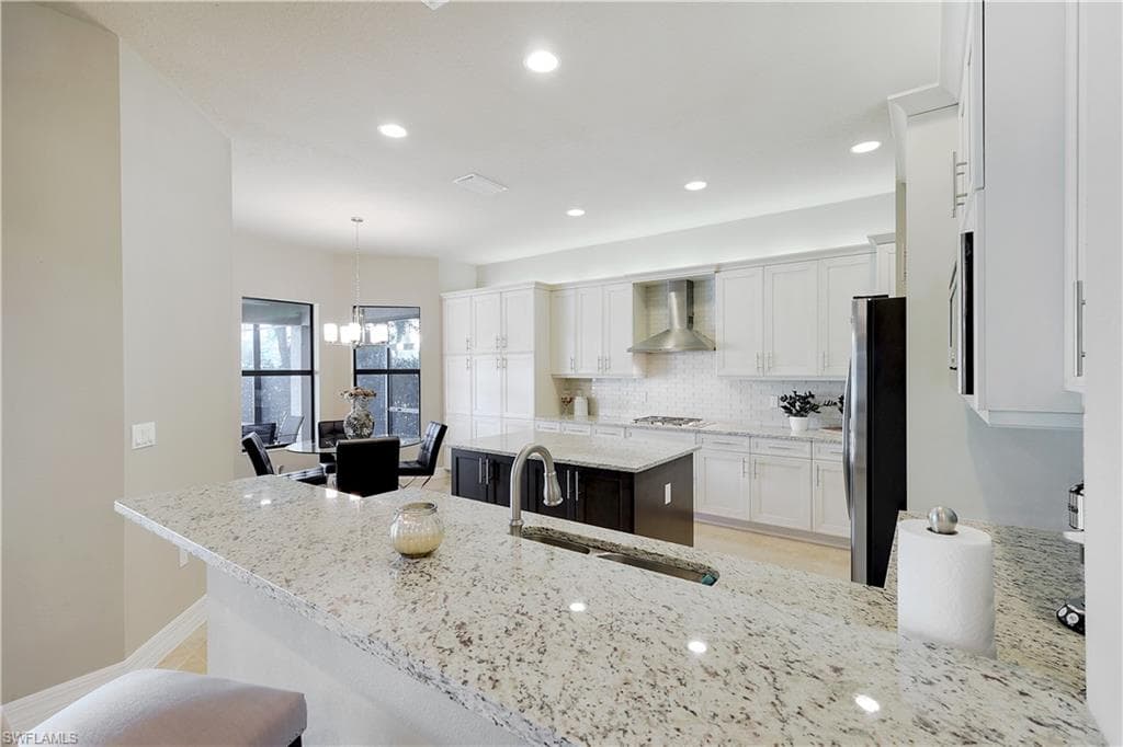 4394 Caldera Cir, Naples, FL 34119-9