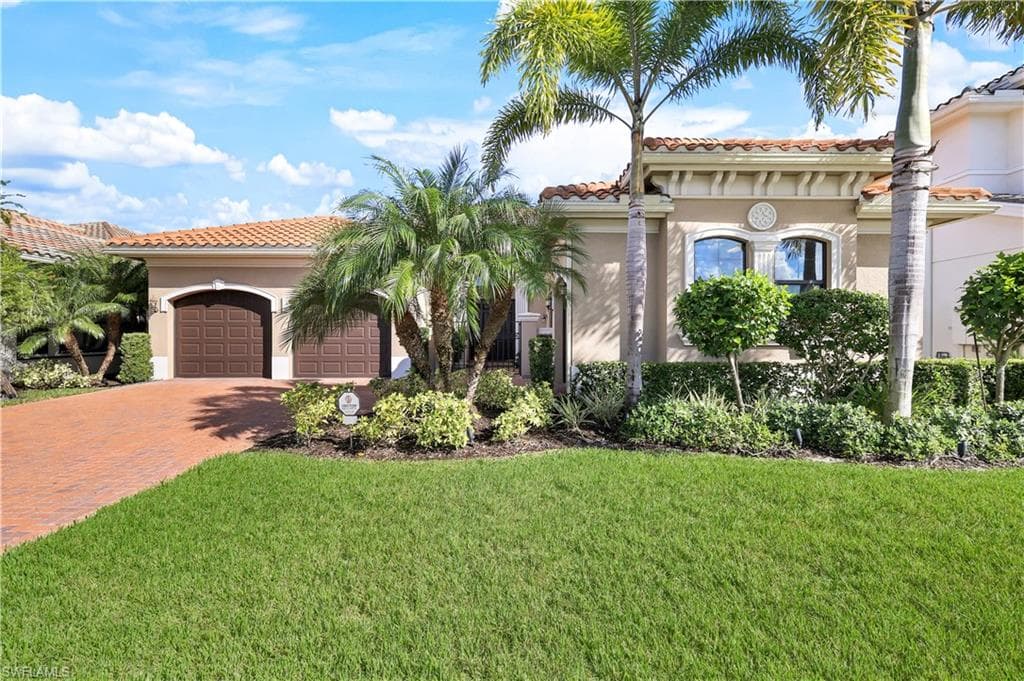 4394 Caldera Cir, Naples, FL 34119-3