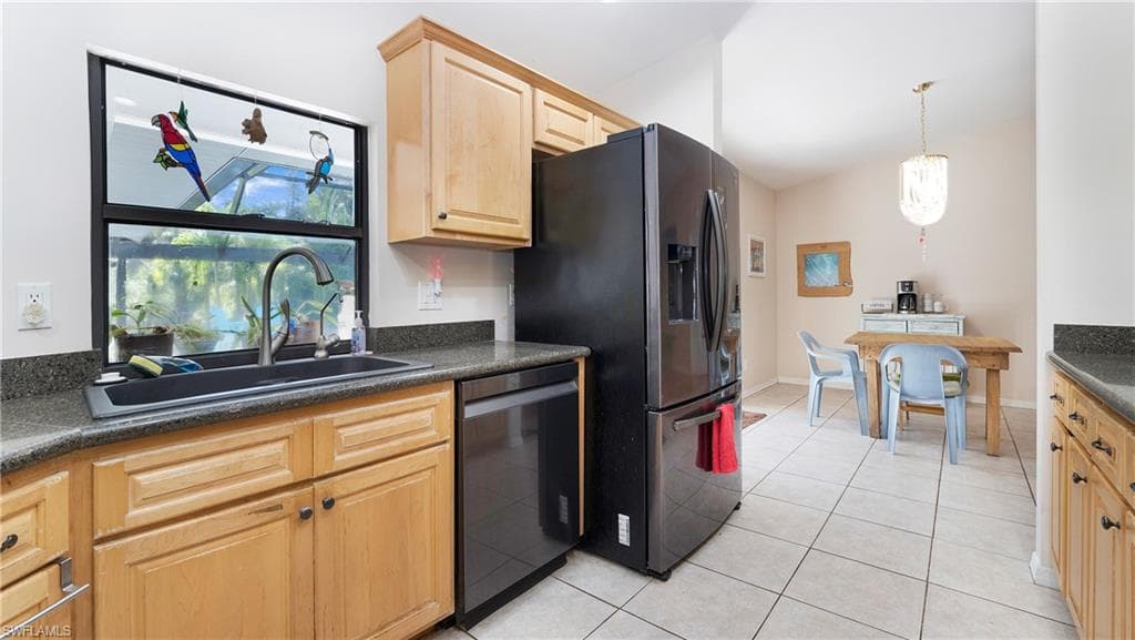 25187 Papillion Dr, Bonita Springs, FL 34135-6