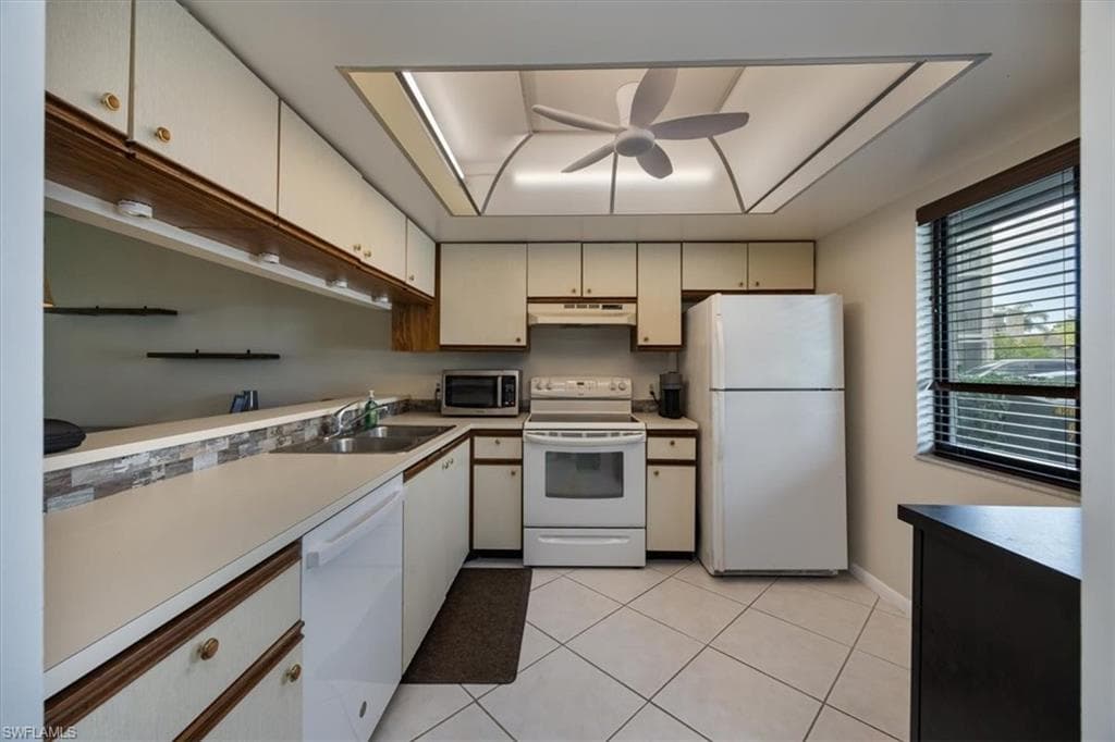 5741 Gage Ln 104d, Naples, FL 34113-11