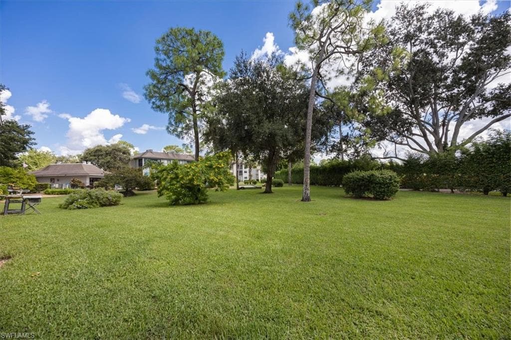 5741 Gage Ln 104d, Naples, FL 34113-22