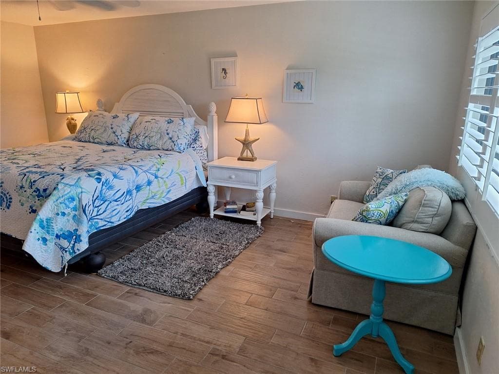 196 Albi Rd 5, Naples, FL 34112-12