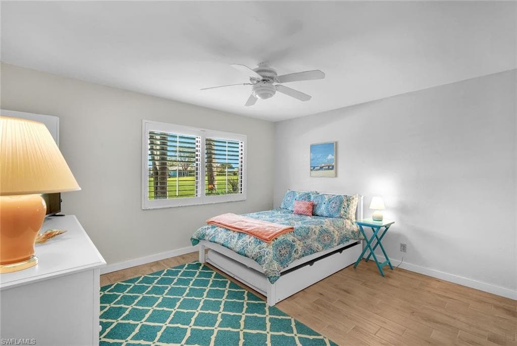 196 Albi Rd 5, Naples, FL 34112-16