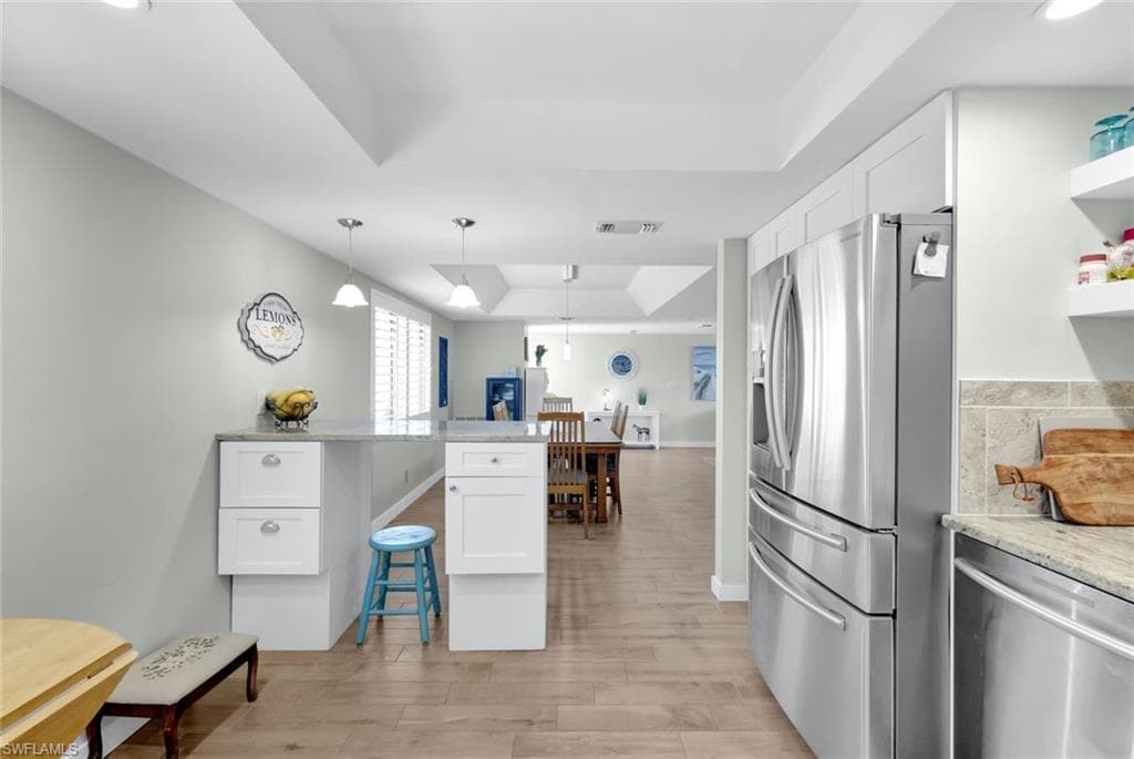 196 Albi Rd 5, Naples, FL 34112-2