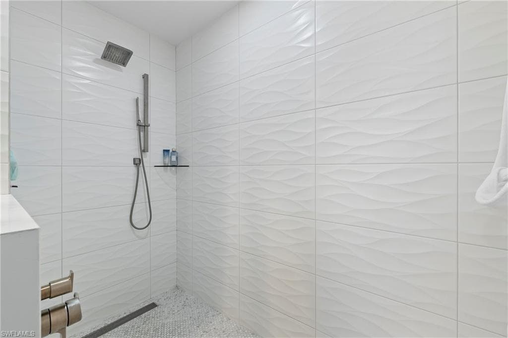 13396 Island Rd, Fort Myers, FL 33905-29