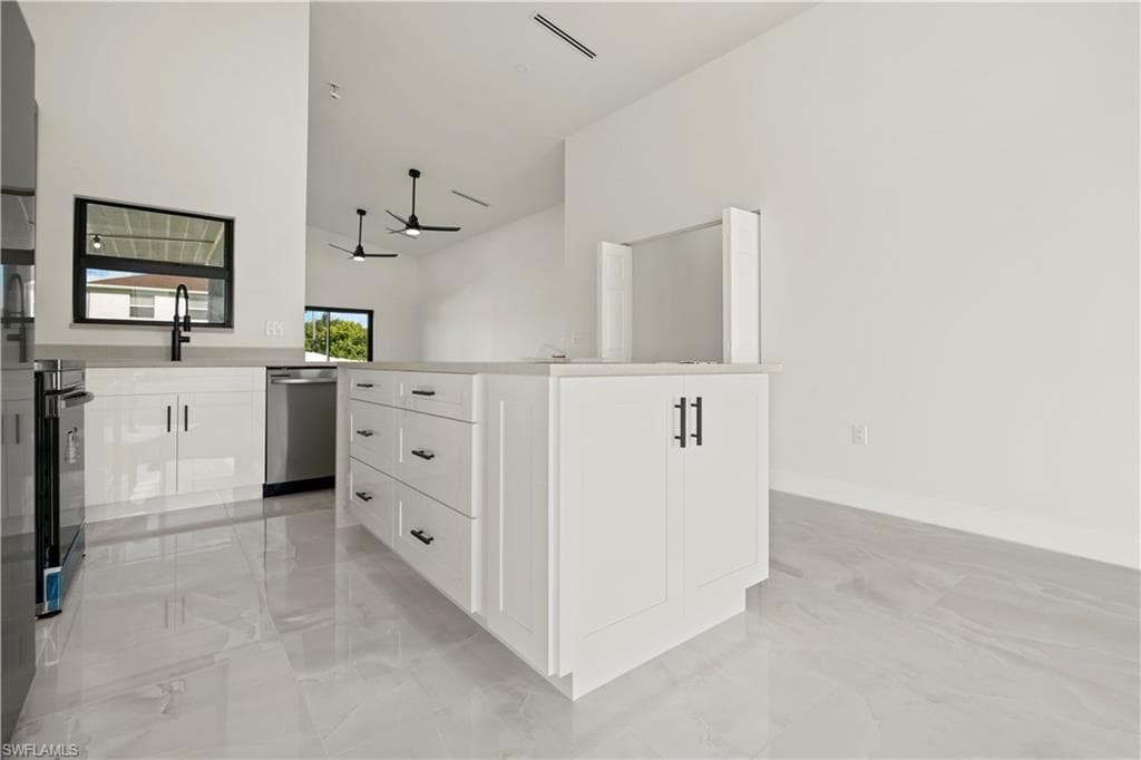 919 Columbus Blvd S, Lehigh Acres, FL 33974-8