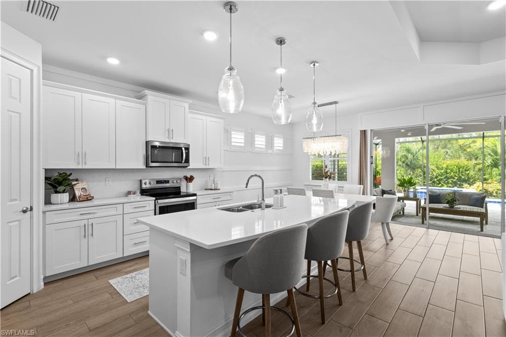 28013 Seasons Tide Ave, Bonita Springs, FL 34135-8