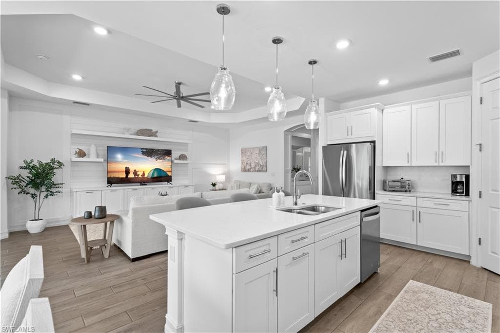 28013 Seasons Tide Ave, Bonita Springs, FL 34135-15