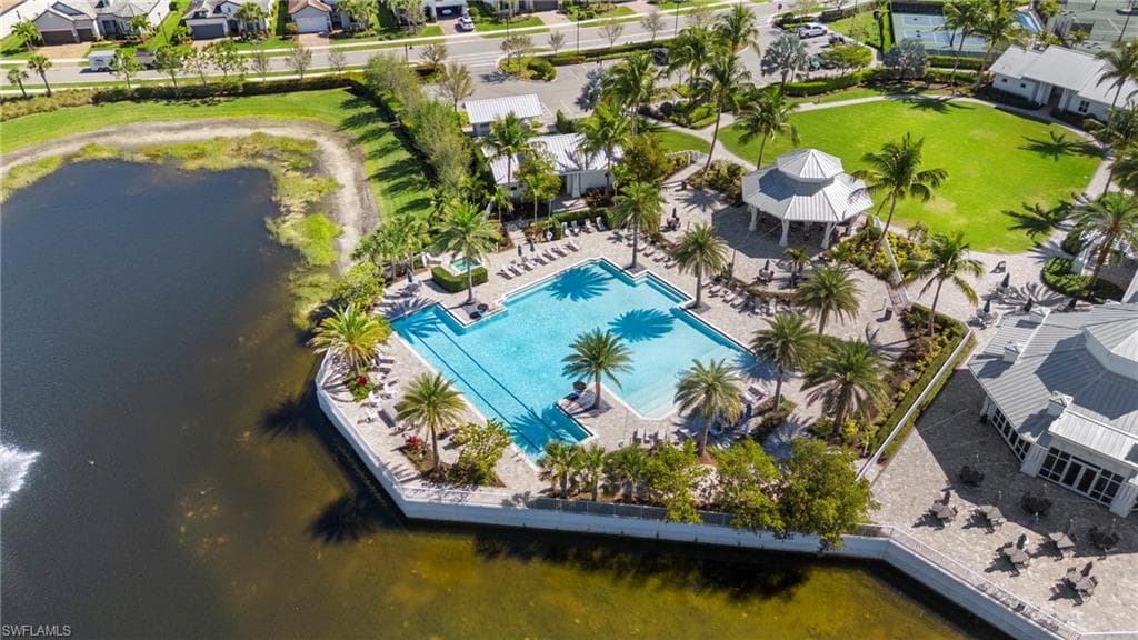 8874 Horned Lark Dr, Naples, FL 34120-33