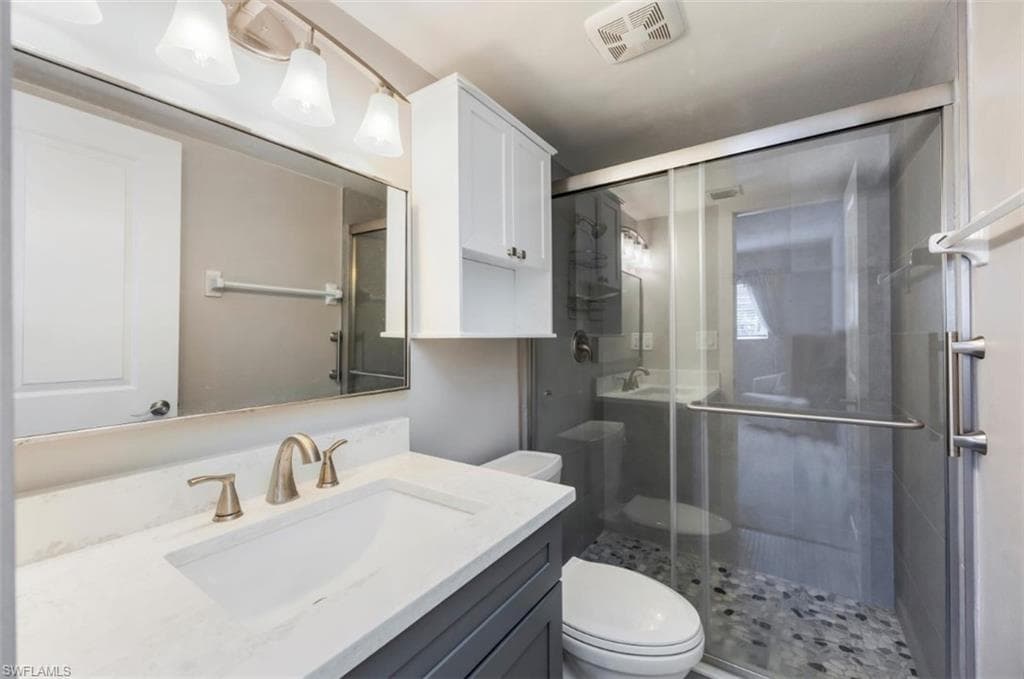 261 Banyan Blvd 104, Naples, FL 34102-14