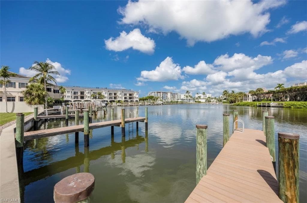 261 Banyan Blvd 104, Naples, FL 34102-22