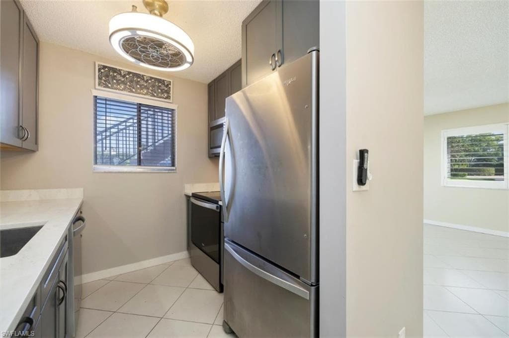 261 Banyan Blvd 104, Naples, FL 34102-6