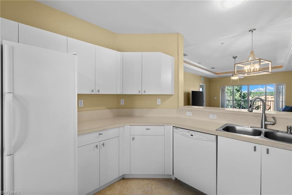 7835 Regal Heron Cir 301, Naples, FL 34104-15