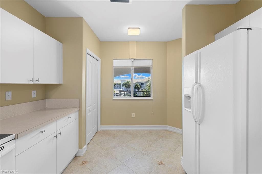 7835 Regal Heron Cir 301, Naples, FL 34104-17