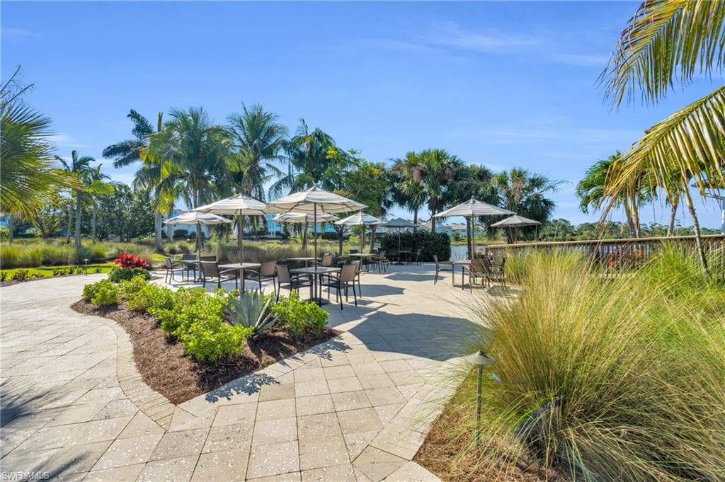 2621 Seychelles Cir 1806, Naples, FL 34112-38