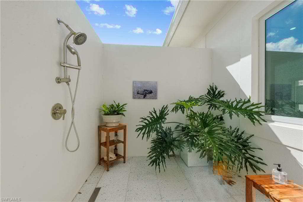 3136 Ravenna Ave, Naples, FL 34120-15