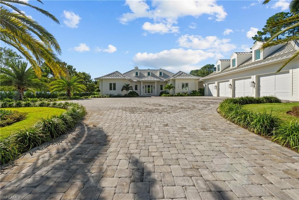 3136 Ravenna Ave, Naples, FL 34120-1