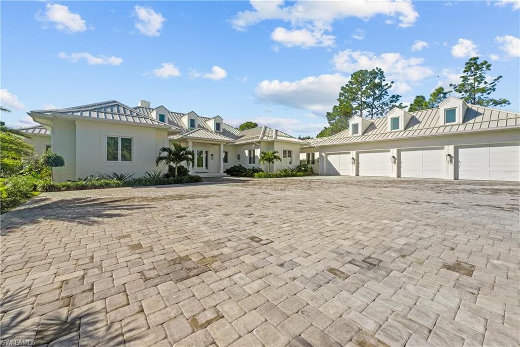 3136 Ravenna Ave, Naples, FL 34120-2