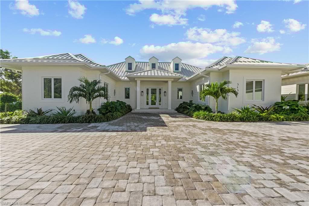 3136 Ravenna Ave, Naples, FL 34120-3