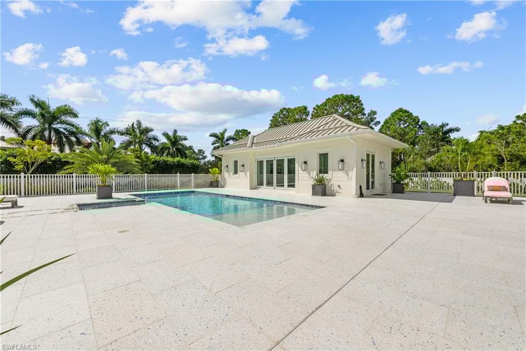 3136 Ravenna Ave, Naples, FL 34120-4