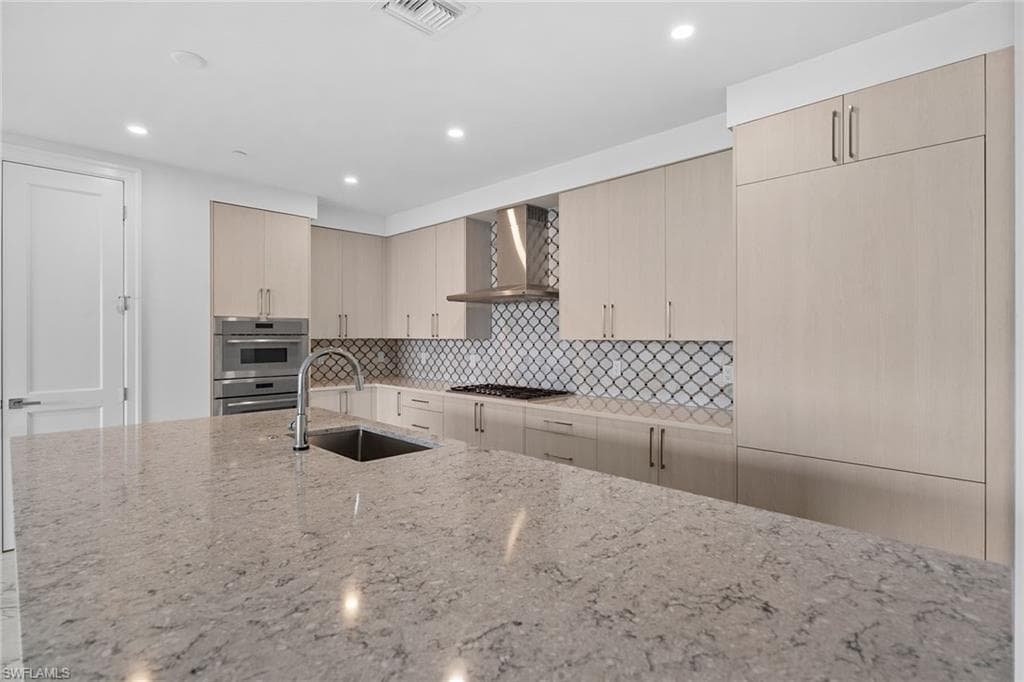1125 Central Ave 566, Naples, FL 34102-10
