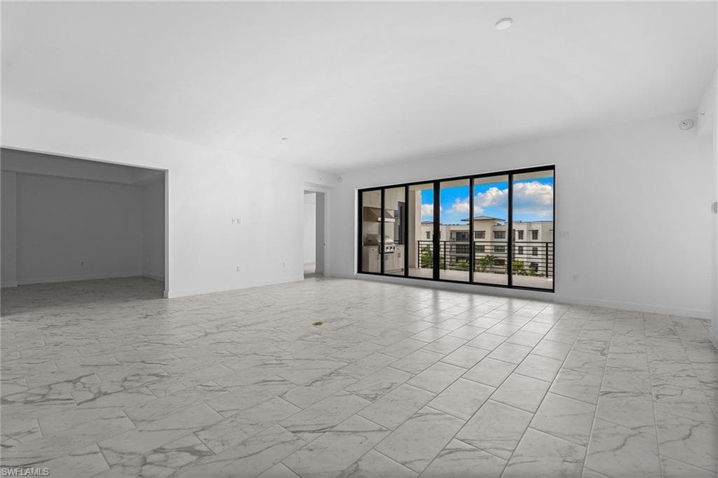 1125 Central Ave 566, Naples, FL 34102-15