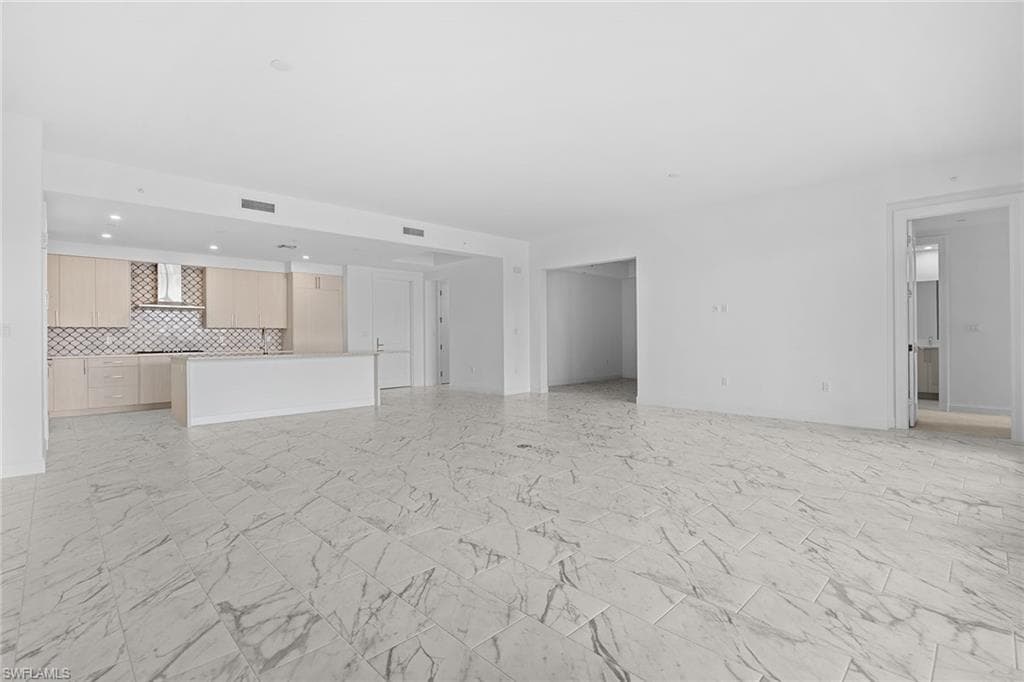 1125 Central Ave 566, Naples, FL 34102-18