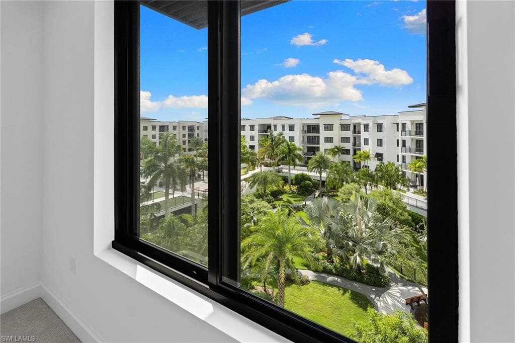 1125 Central Ave 566, Naples, FL 34102-34