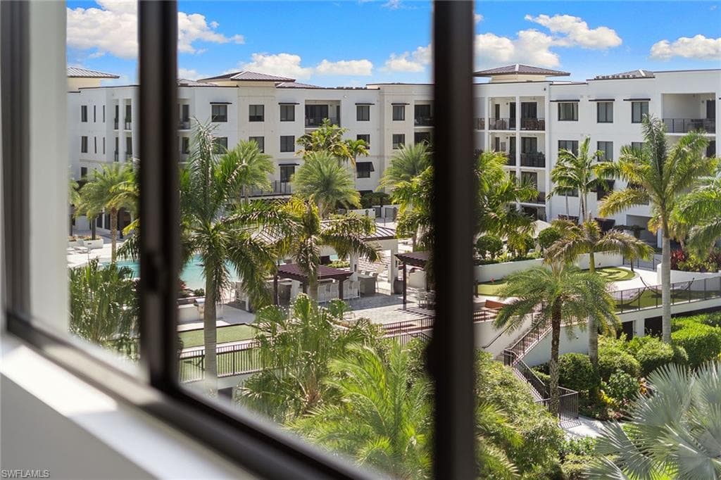 1125 Central Ave 566, Naples, FL 34102-35