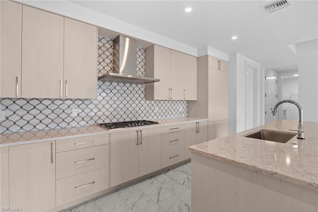 1125 Central Ave 566, Naples, FL 34102-2