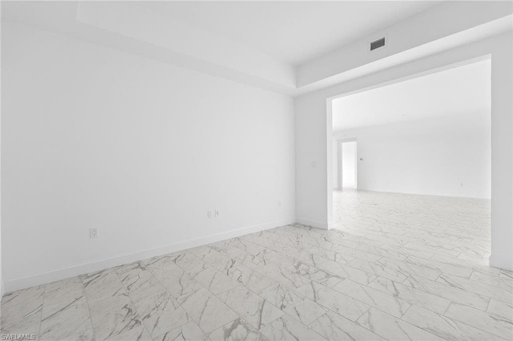 1125 Central Ave 566, Naples, FL 34102-40