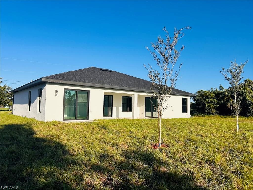 4013 22nd Pl, Cape Coral, FL 33909-2