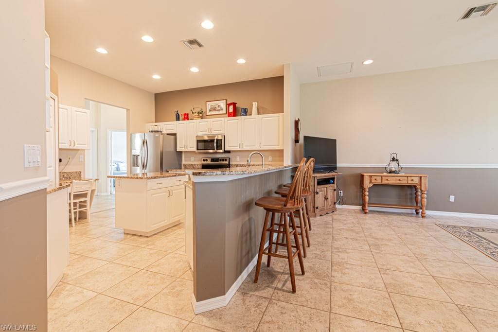 706 Grand Rapids Blvd, Naples, FL 34120-9
