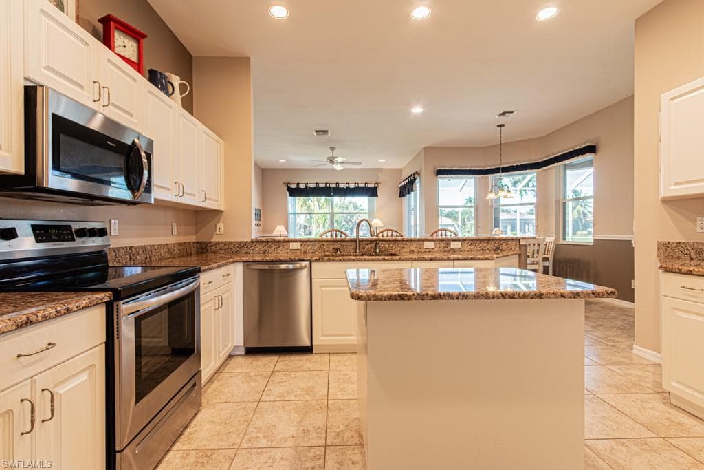 706 Grand Rapids Blvd, Naples, FL 34120-10