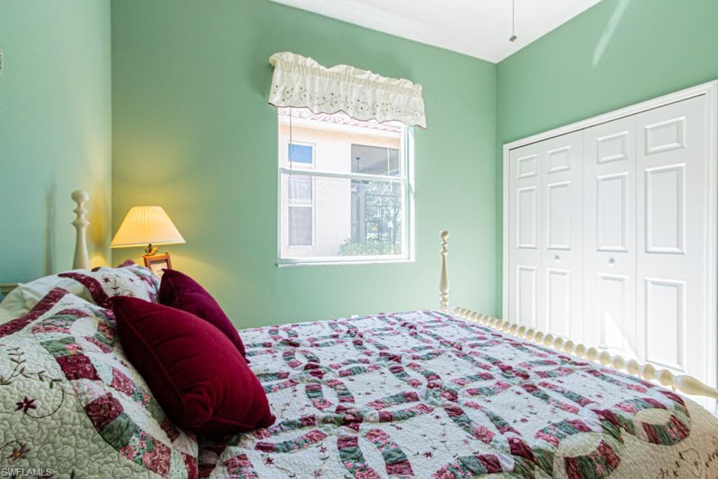 706 Grand Rapids Blvd, Naples, FL 34120-21