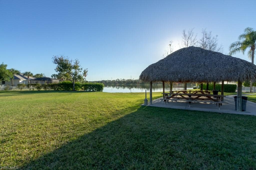 706 Grand Rapids Blvd, Naples, FL 34120-45