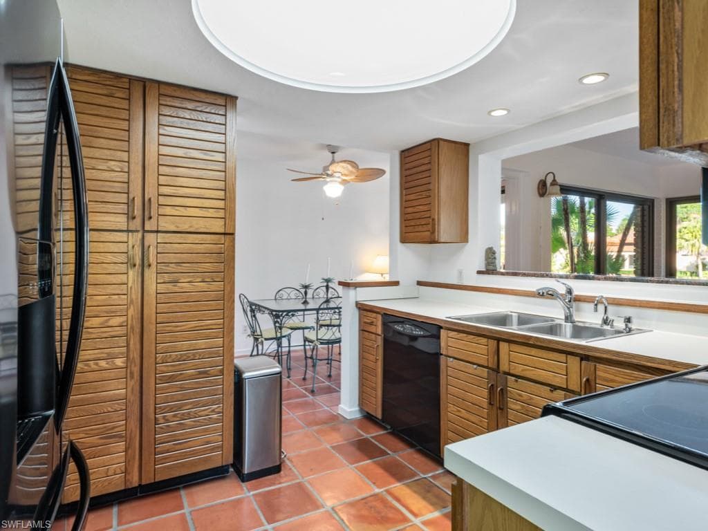 6710 Pelican Bay Blvd 414, Naples, FL 34108-10