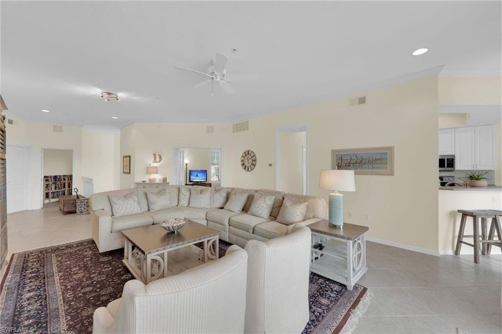 9216 Calle Arragon Ave 202, Fort Myers, FL 33908-10