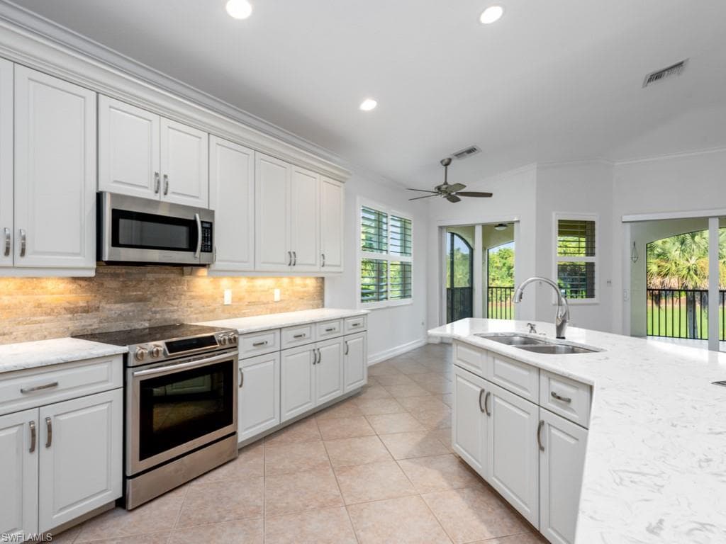 1264 Rialto Way 201, Naples, FL 34114-9
