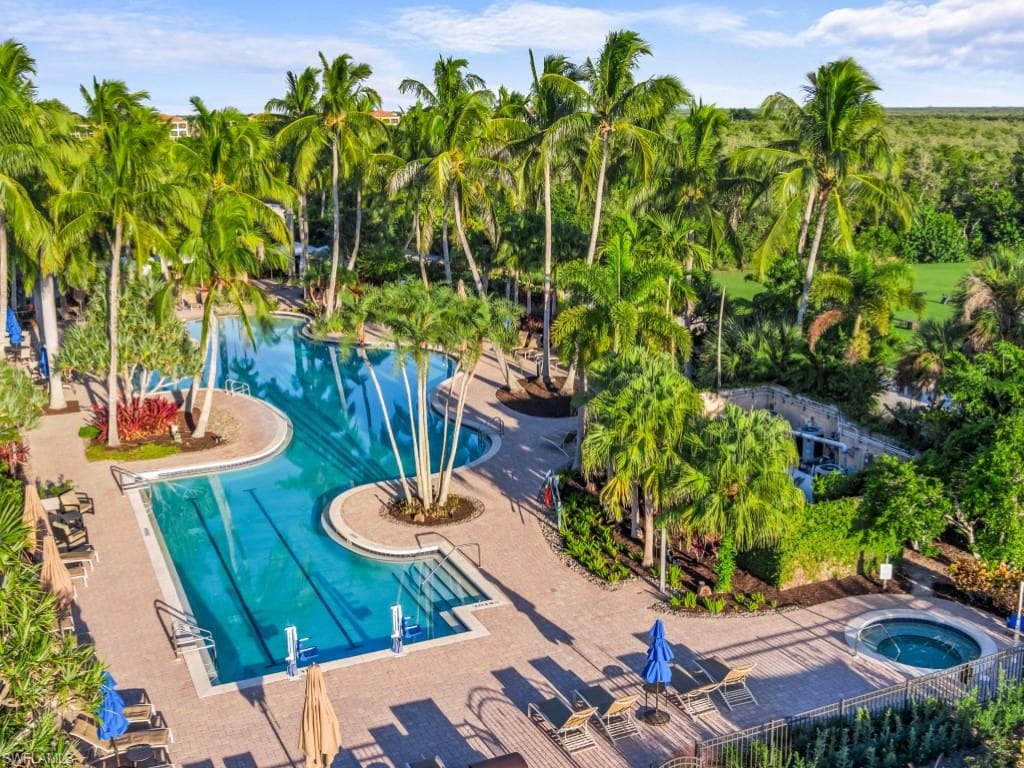 1264 Rialto Way 201, Naples, FL 34114-38