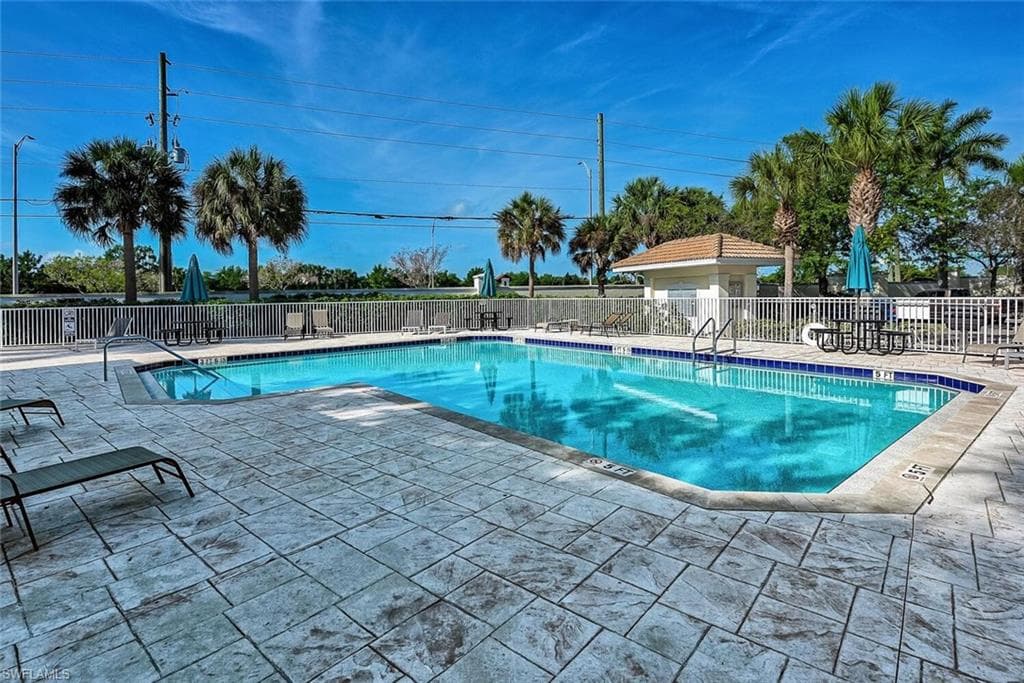 16211 Ravina Way 18, Naples, FL 34110-23