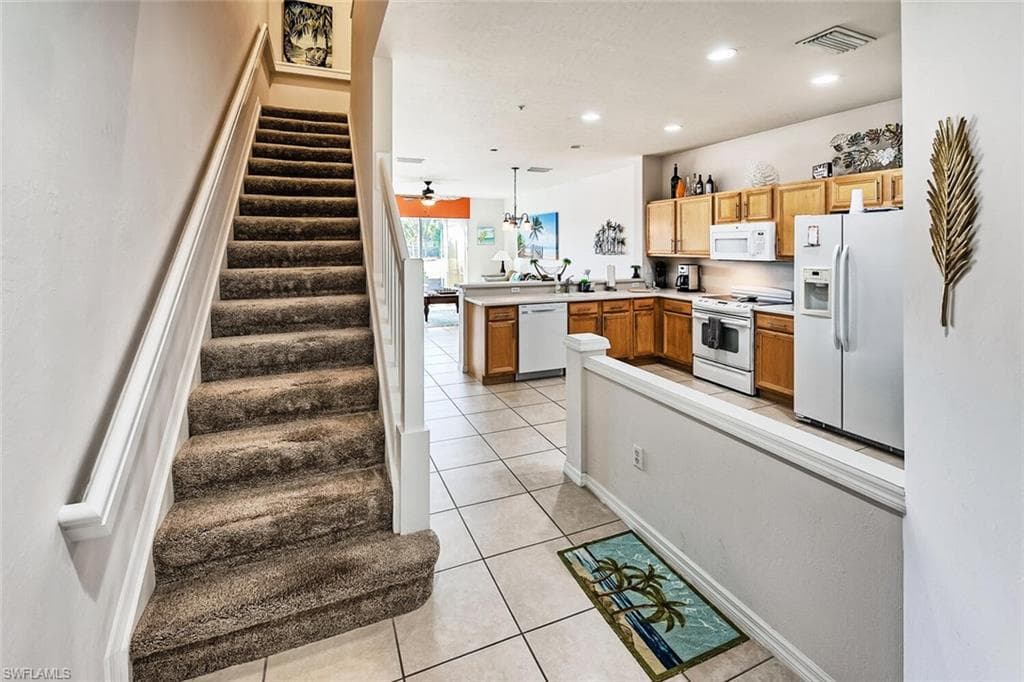 16211 Ravina Way 18, Naples, FL 34110-3