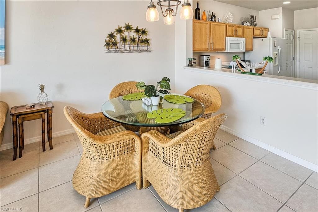 16211 Ravina Way 18, Naples, FL 34110-6