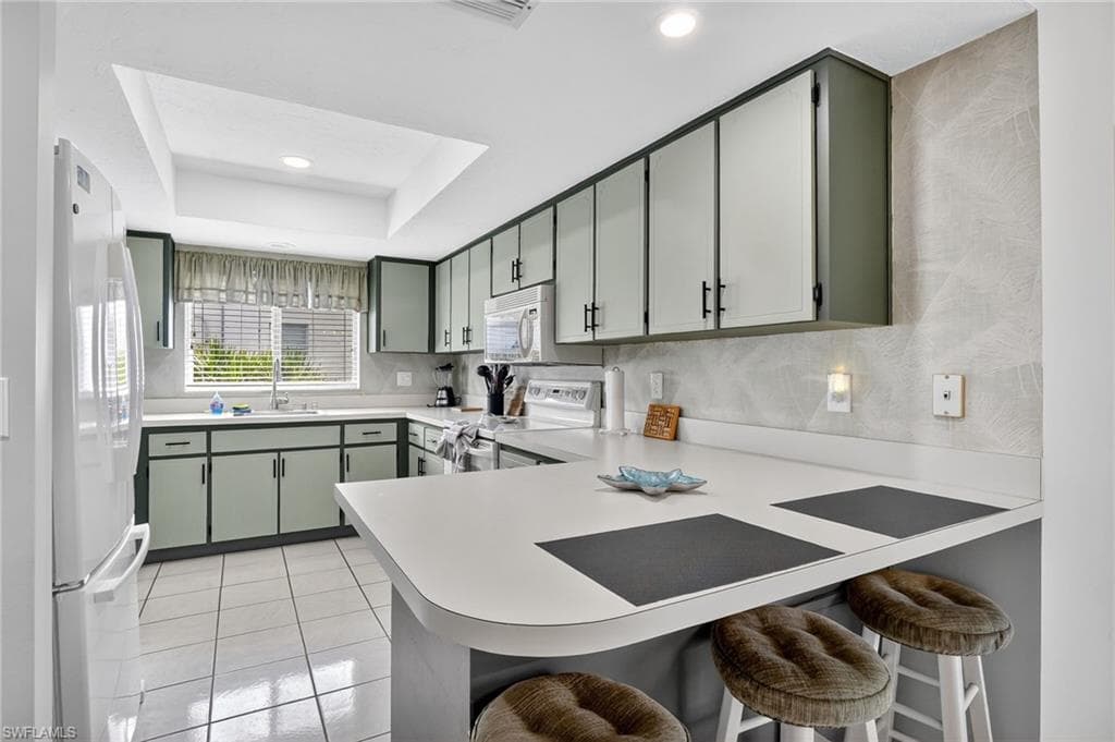 2030 25th Ter, Cape Coral, FL 33904-15