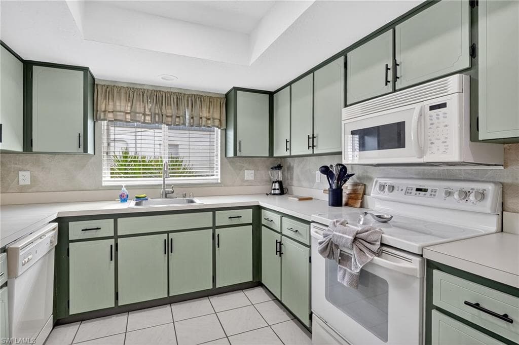 2030 25th Ter, Cape Coral, FL 33904-17