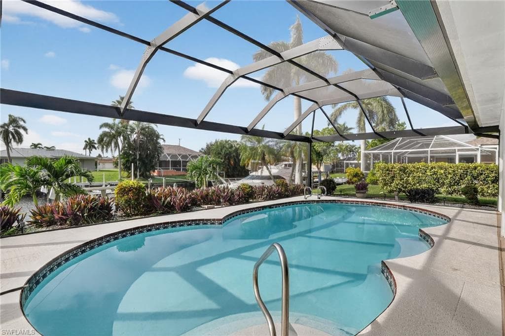 2030 25th Ter, Cape Coral, FL 33904-32