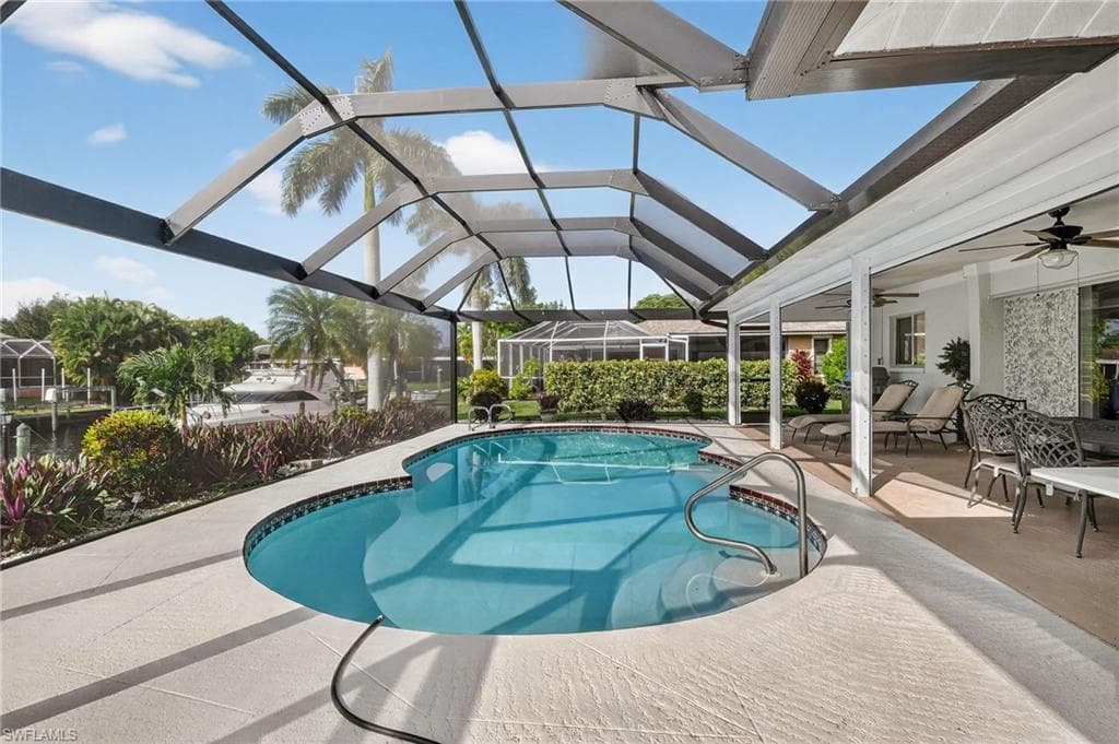 2030 25th Ter, Cape Coral, FL 33904-33