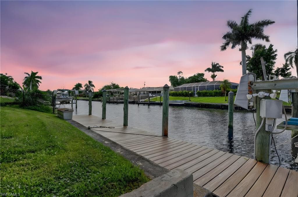 2030 25th Ter, Cape Coral, FL 33904-36